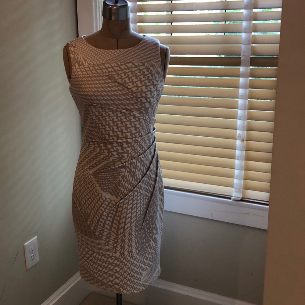 CALVIN KLEIN SHEATH DRESS